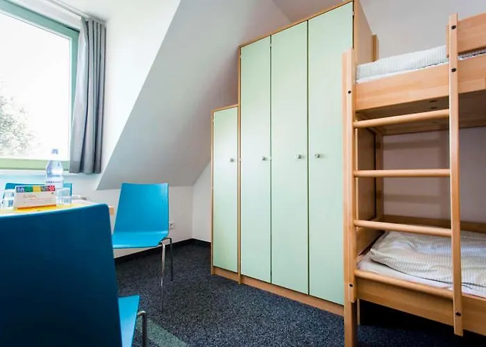 Jugendherberge Kleve Auberge de jeunesse *